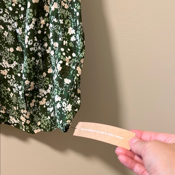 Reformation Reza Dress Green with floral Wrap Dress with Bishop Sleeves - Picture 7 of 8